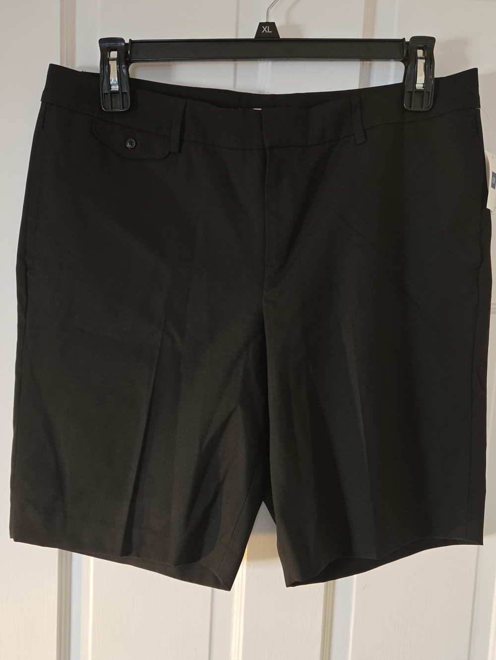 GAP Women's Black Bermuda Shorts